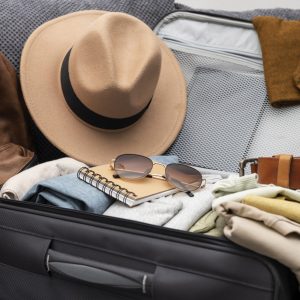 arrangement-clothes-accessories-suitcase